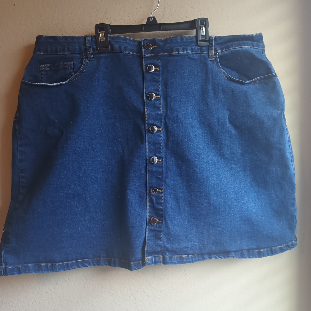 City Chic Dark Blue Button-Front Mini Skirt